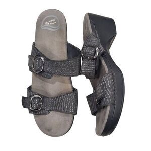 Dansko Crocodile Wedge Sandals Womens EU 41 Gray Genuine Leather Straps Slide On